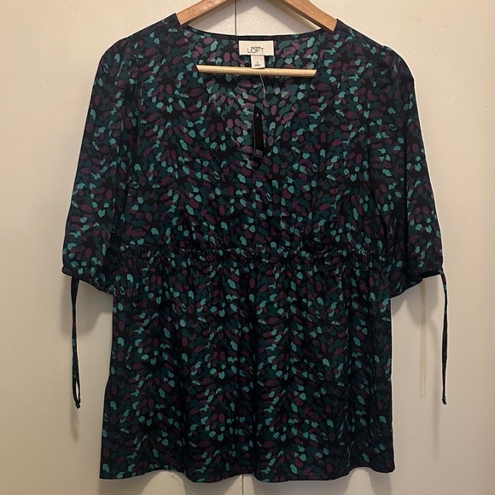 LOFT Women's Black and Teal Patterned Blouse